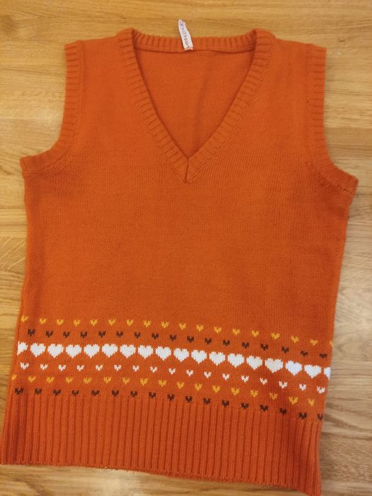 Reserved 2 kamizelki sweter