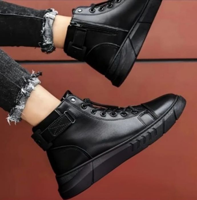 Ботинки кроссовки мужские