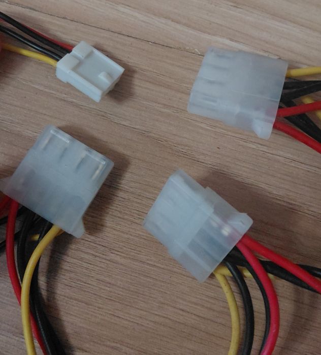 Блок живлення Logic Concept AX-350, 350W. Робочий стан.

Опис:
П