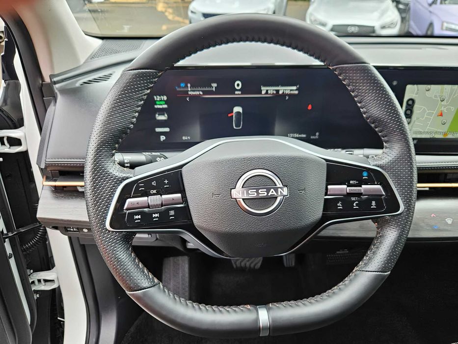 Nissan Ariya      2023