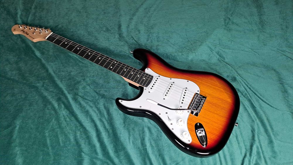 Gitara Elektryczna Harley Benton ST20 Stratocaster Sunburst LEWORĘCZNA