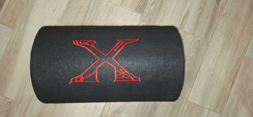 Продам активный сабвуфер Xplod 10" з Bluetooth (посилений до 400Вт)
