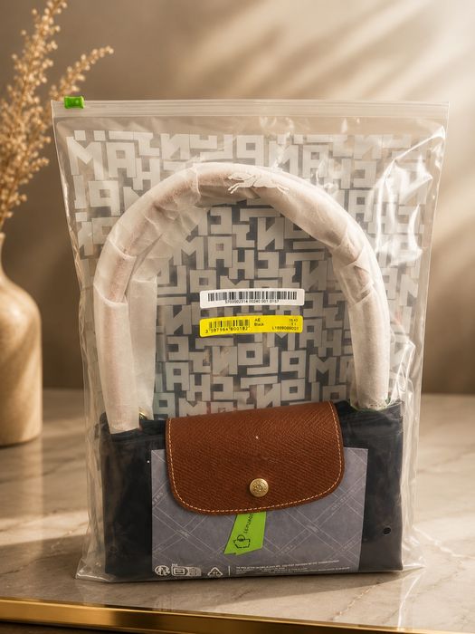 Saco Longchamp novo. Cores disponíveis azuis ou pretas