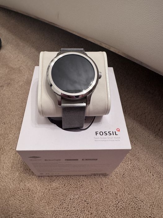 Смарт годинник Fossil Q
