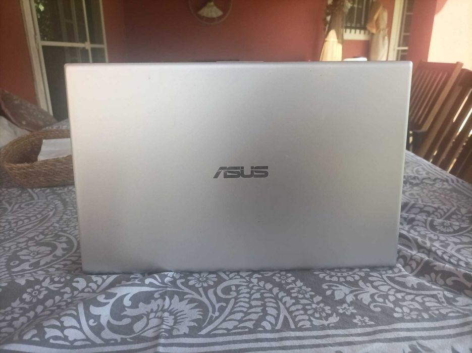 Computador portátil ASUS Vivobook 15