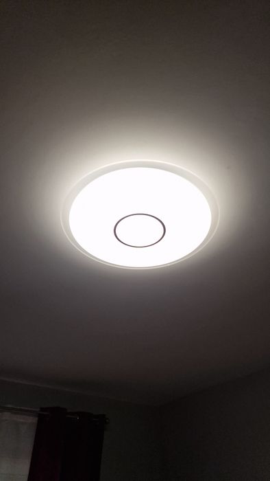 Candeeiro de teto LED