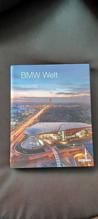 Livro BMW Welt - da visão á realidade