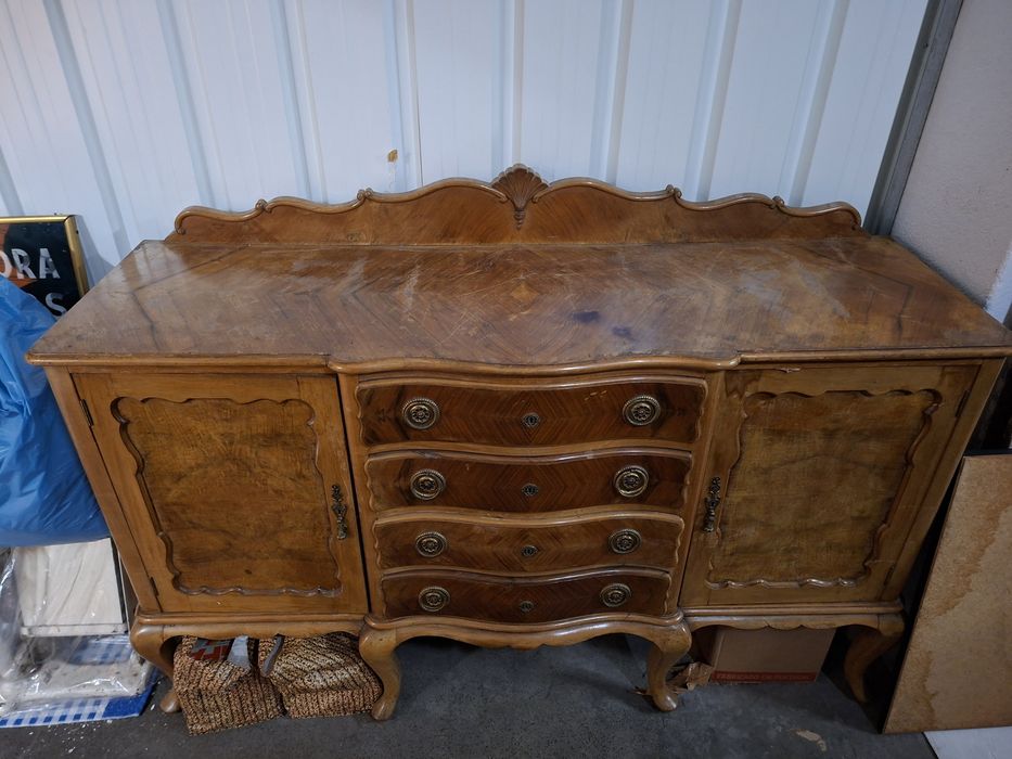 Aparador Queen Anne