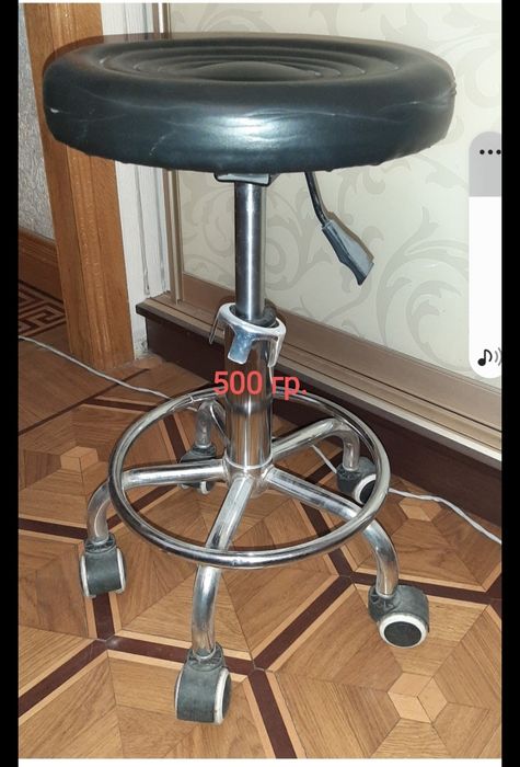 Кресла, стулья для парикмахера