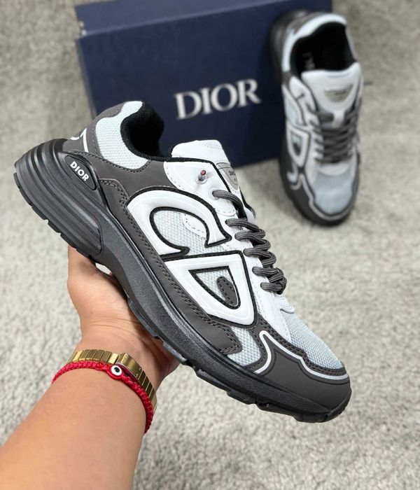 Sapatilhas de qualidade excelente .