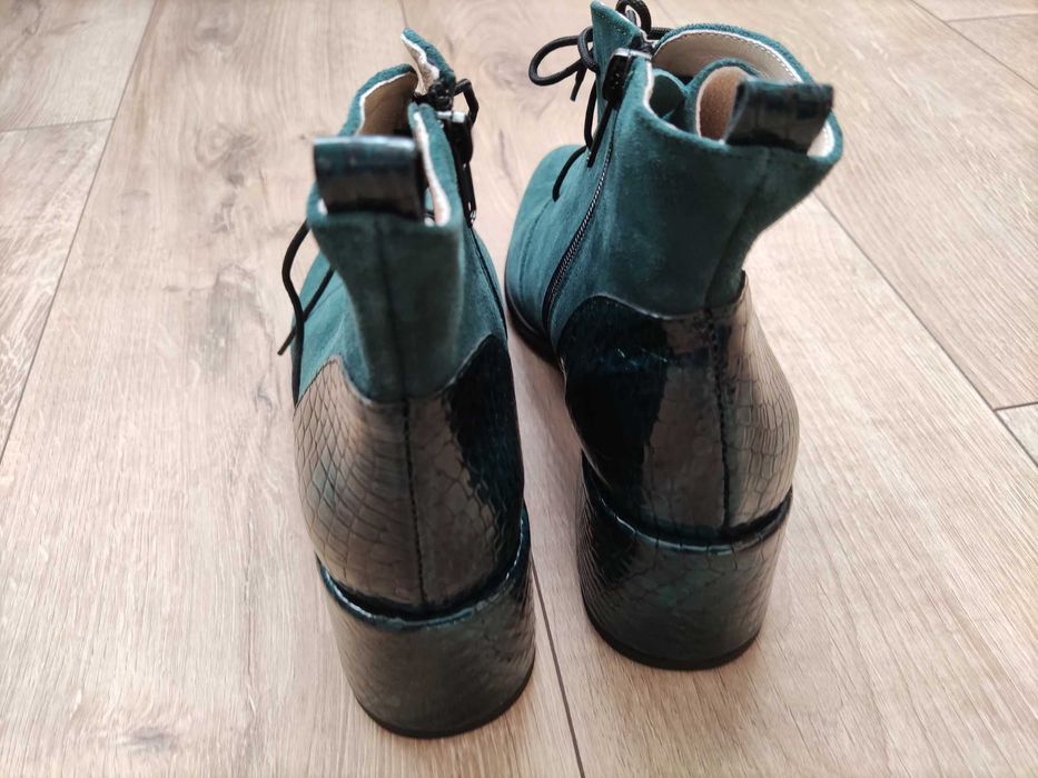 Zielone botki skórzane r.38