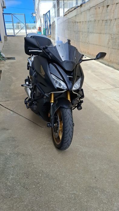Honda Forza 750 DCT 2 mil kms