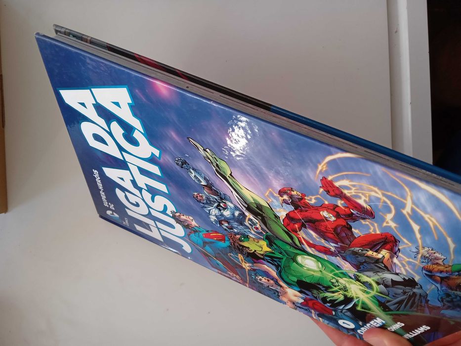 Banda desenhada marvel e dc