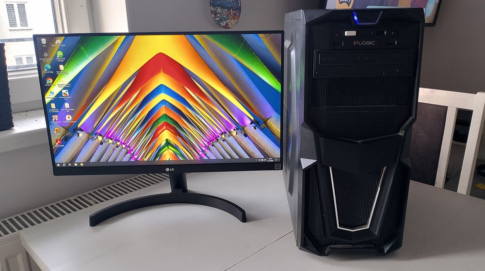 Komputer stacjonarny + monitor LG 22" – zestaw gotowy do pracy