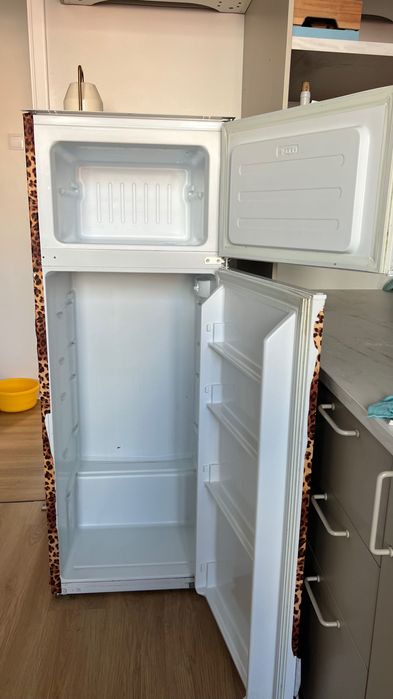 Frigorífico à venda – 50 €