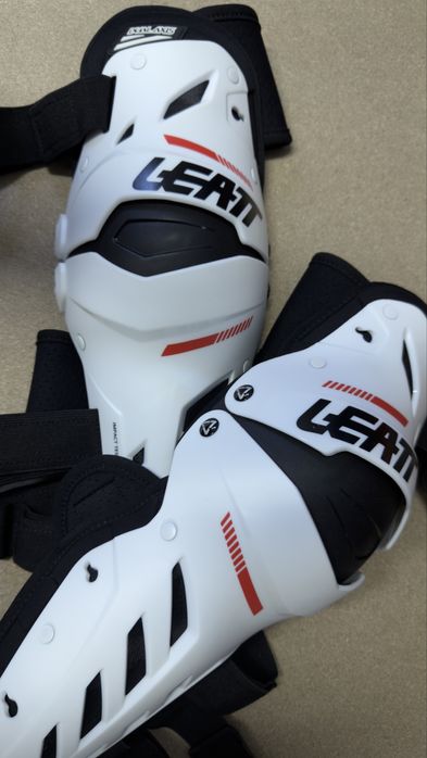 Leatt Joelheiras igual a novas