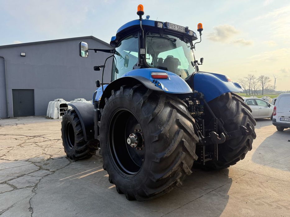 New Holland T7040 Autocommand 220 km Zadbany