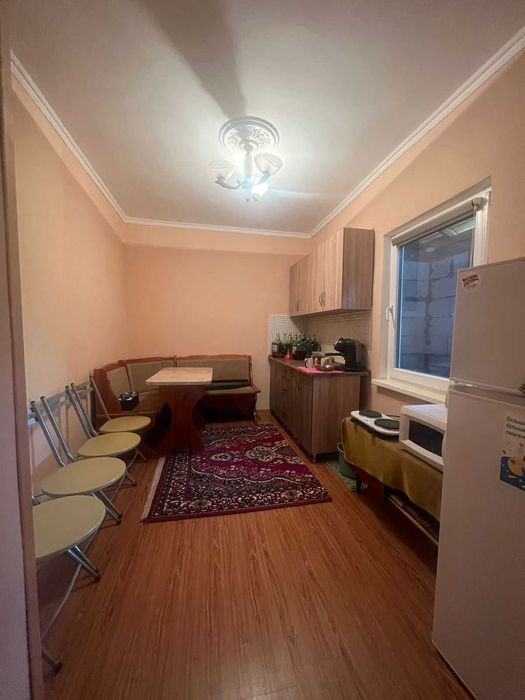 Продаж будинку в с. Крушельниця з великою ділянкою