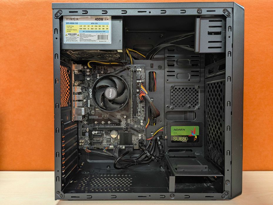 Cистемний блок  AMD Ryzen 3 2200G / 8GB DDR4 / 240GB SSD