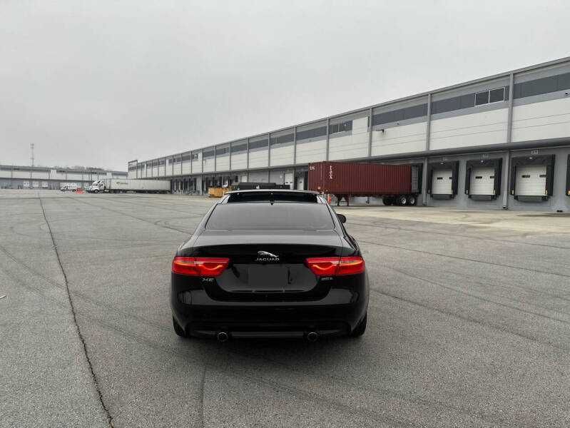 2017 Jaguar XE 2.0L
