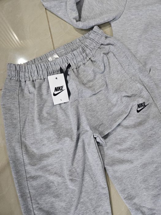 Zestaw sportowy L nike