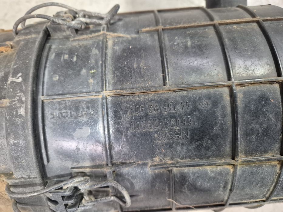 Caixa de filtro de ar Nissan Cabstar 3.0TD