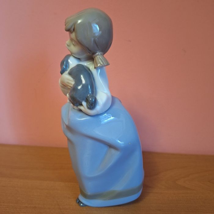 Фігурка / статуетка Nao by Lladró