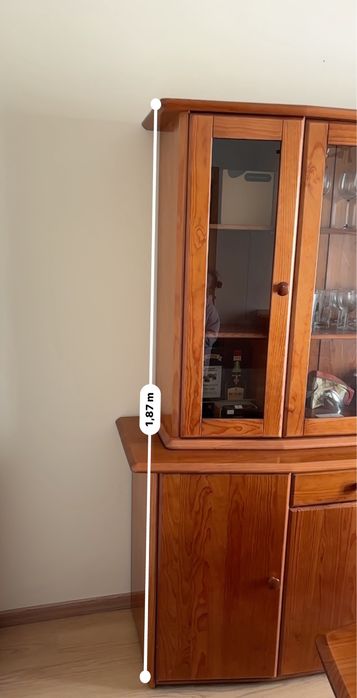 Moveis e mesa sala jantar Cerne