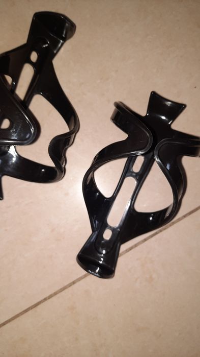 Uchwyt na bidon nowy