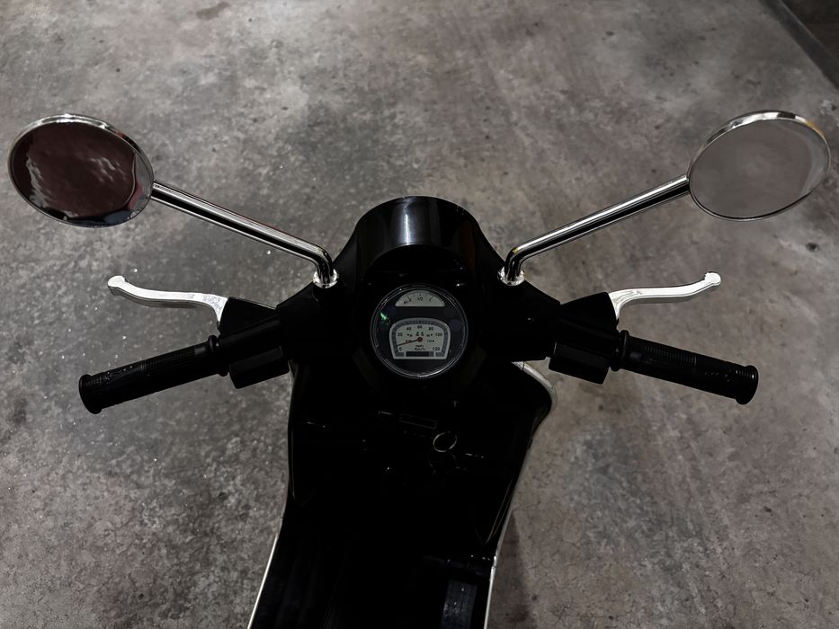 Vespa eletrica para criança