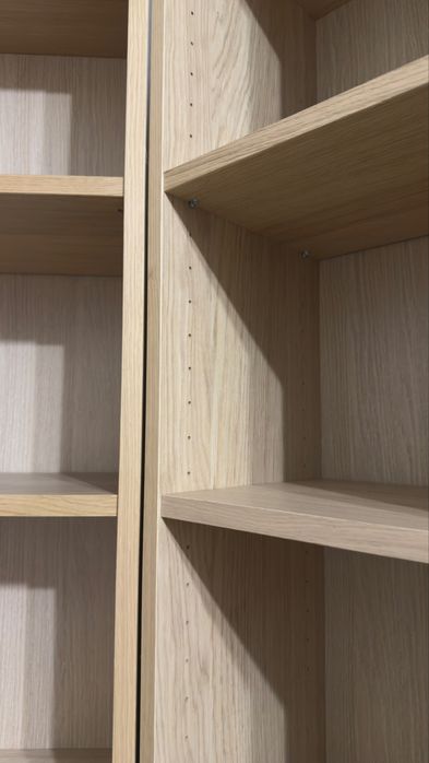 Книжкова шафа від IKEaa