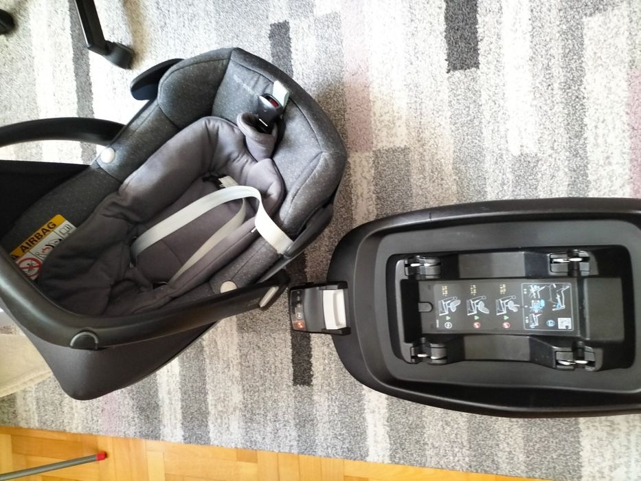 Nosidełko - fotelik samochodowy Maxi Cosi Pebble Plus z bazą