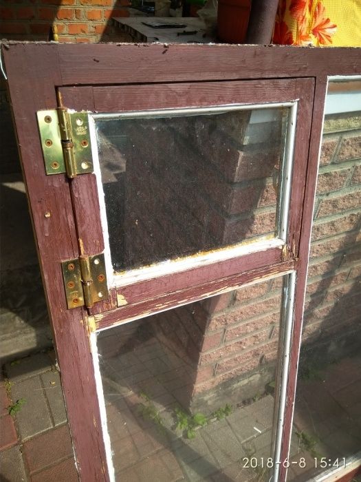 Оптом дешевле.Продам оконные рамы с стеклами