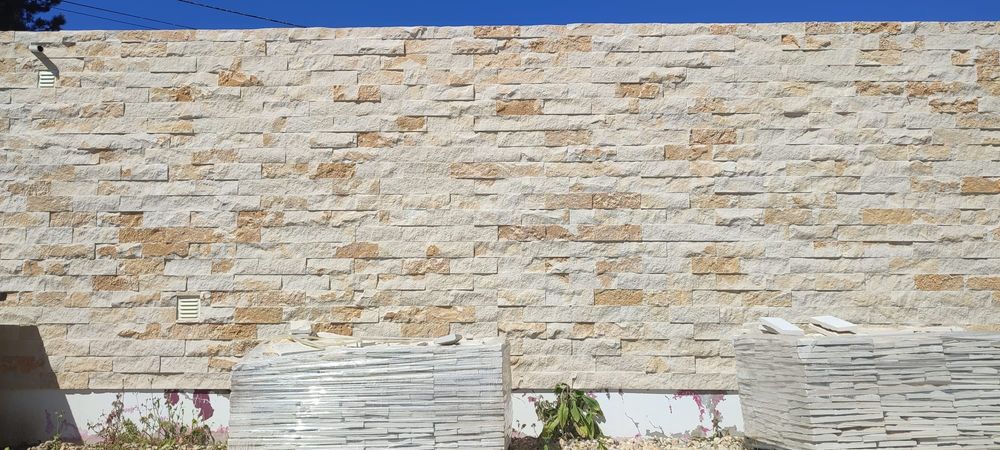 Cantaria, peitoris, soleiras, bancadas, capeamento, tudo em pedra