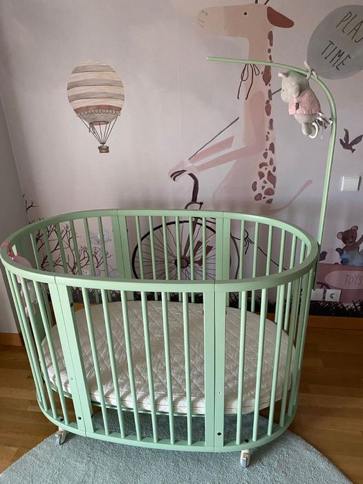 Berço e cama Stokke