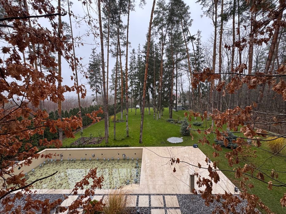 Оренда вишуканого будинку на закритій території з басейном Тарасівка