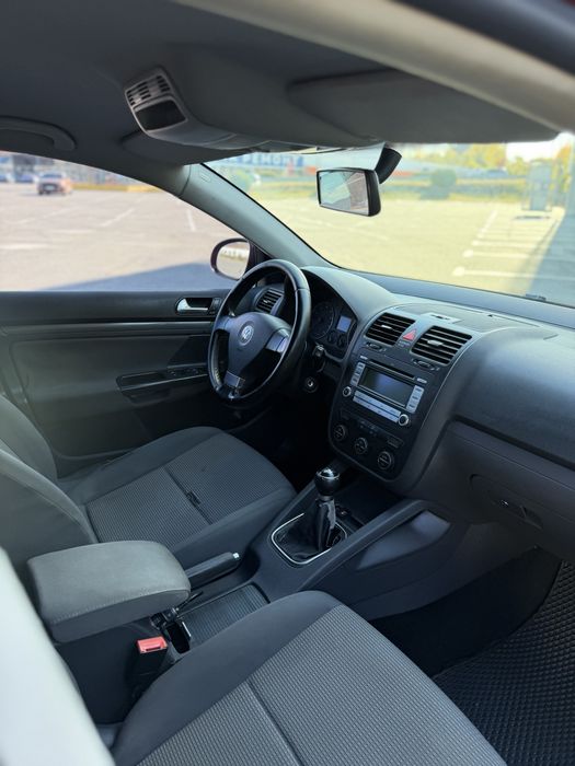 Golf5 1.6г/б 2007