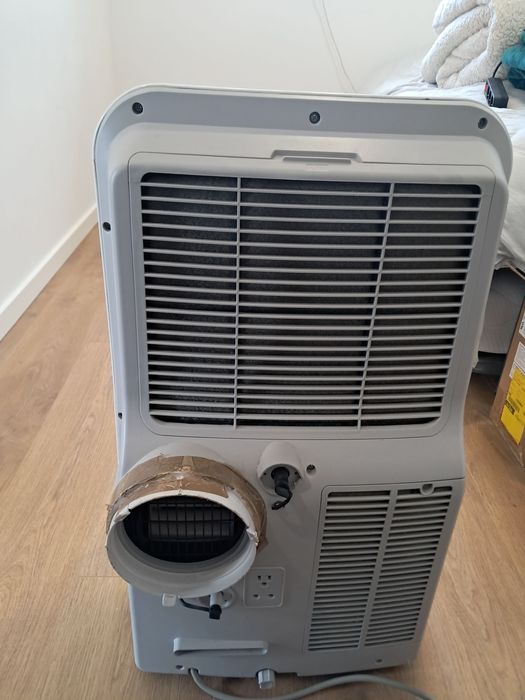 Ar Condicionado Portátil BECKEN BAC4255 (23 m² - 12000 BTU - Branco)