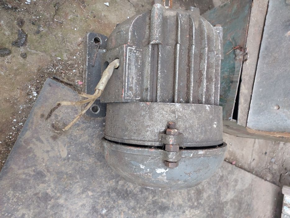 Электродвигатель 2.8 кВт обмен на зерно