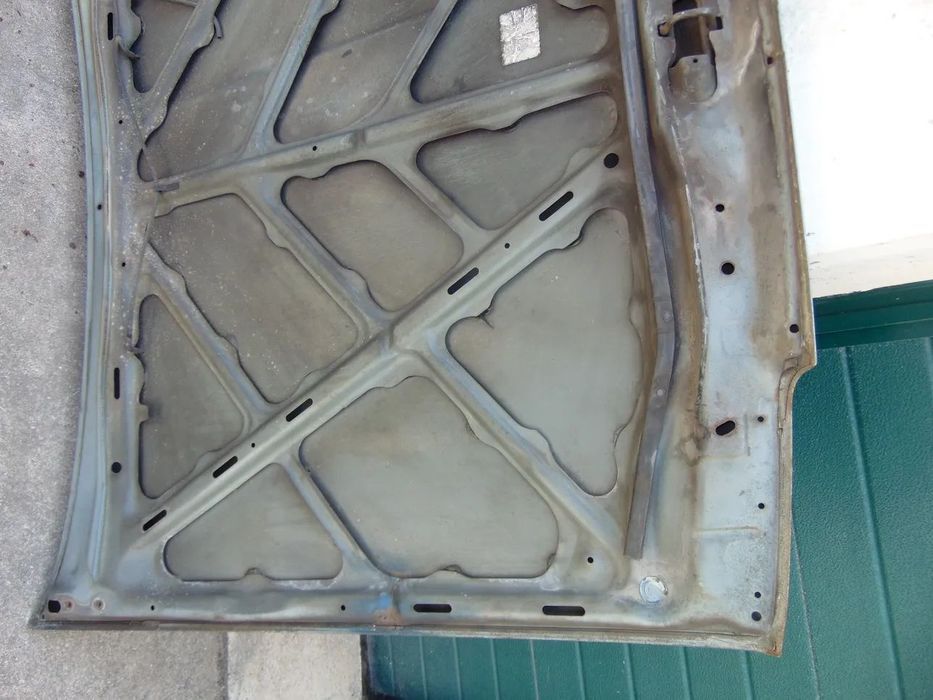Toyota Corolla DX Capot