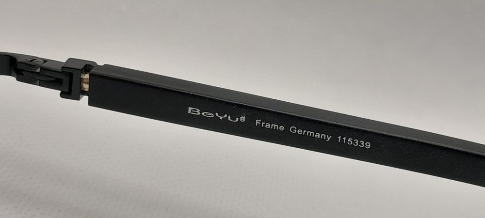 Nowe okulary oprawki BeYu zawiasy flex
