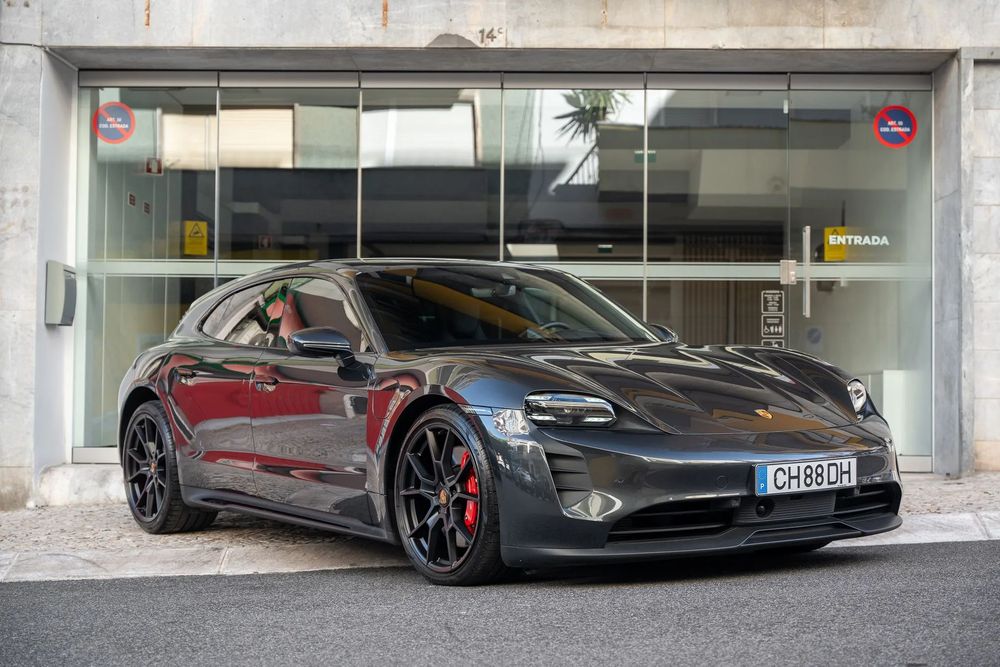 Porsche Taycan Sport Turismo GTS