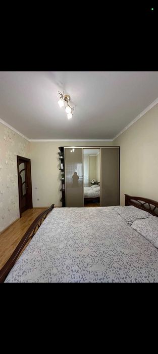 Продаж великогабаритної 3 кімнатної квартири