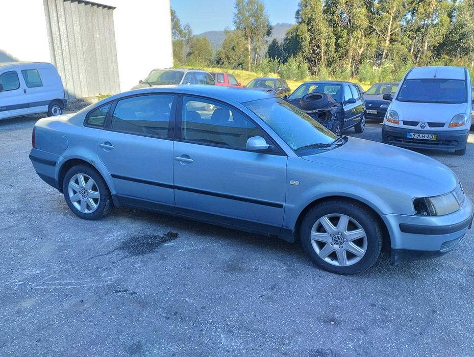 VW Passat 1.9 TDI 90 CV Só Para Peças