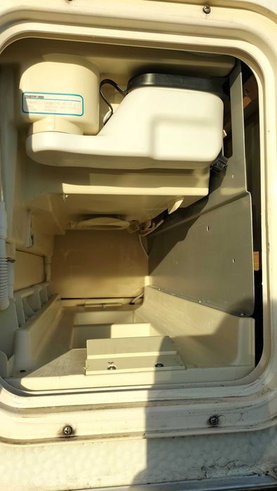 Autocaravana Perfilada, 6ugares, com inspeção feita, com urgência -TV-Fogão-Microondas-WC-Painel Solar-Extras