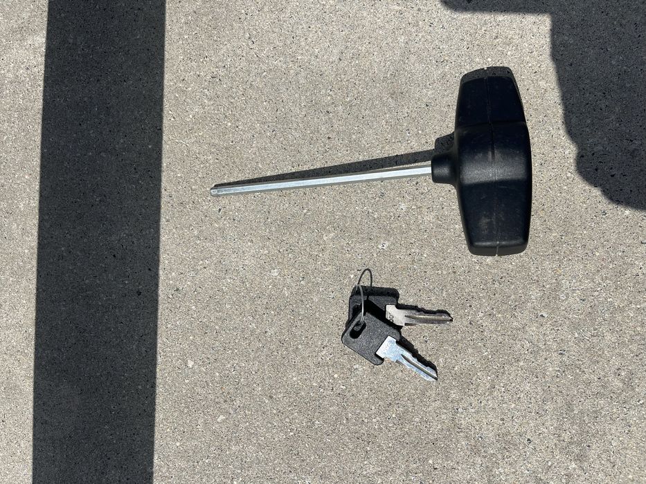 Belki relingi poprzeczki dachowe BMW G30 OEM