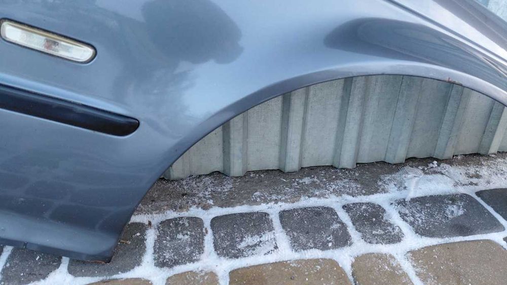 Błotnik Prawy Bmw E46 sedan kombi Przedlift stahlgrau metallic 400/7