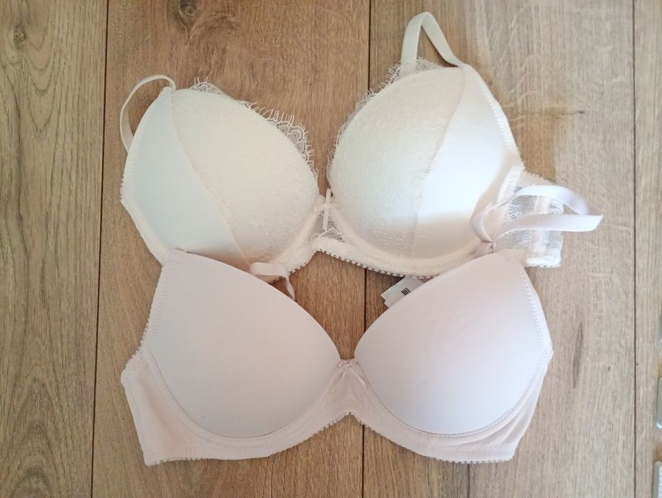 Dwa biustonosze Reserved push up 70c