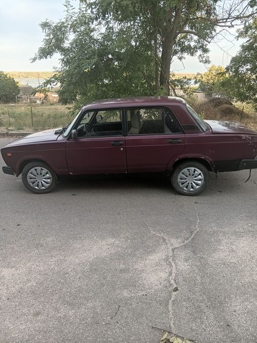 продаю ваз 2107 2004 года