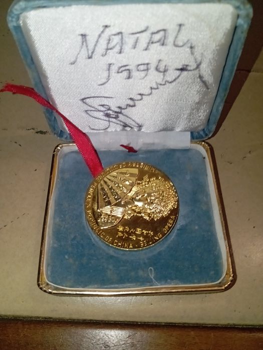 Medalha chinesa bom estado